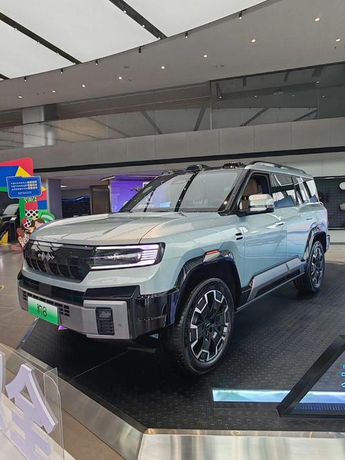 佛山85比亚迪方程豹硬派越野的爆款，英菲尼迪35周年与你共成长